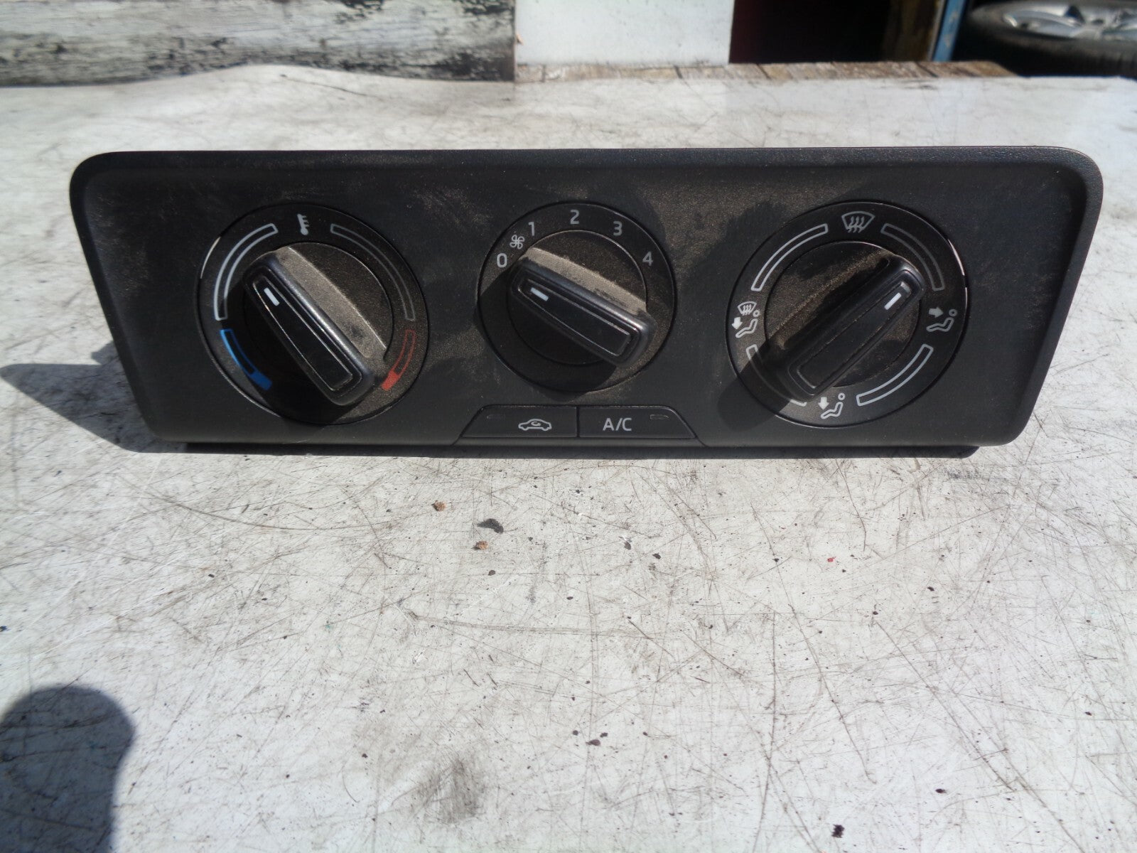 SKODA FABIA 2018 MK3 NJ HEATER CONTROLS 6V0820045
