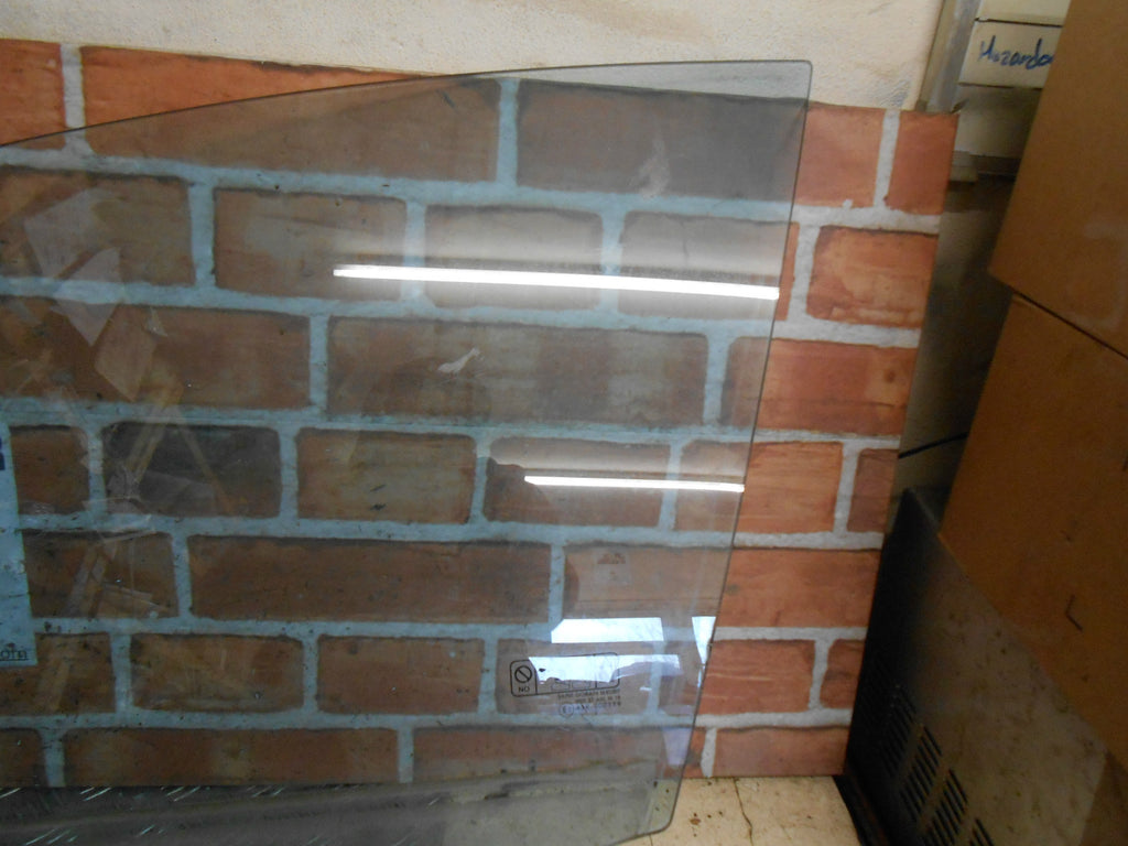 FORD MONDEO MK4 2007 NSF PASSENGER SIDE FRONT WINDOW GLASS