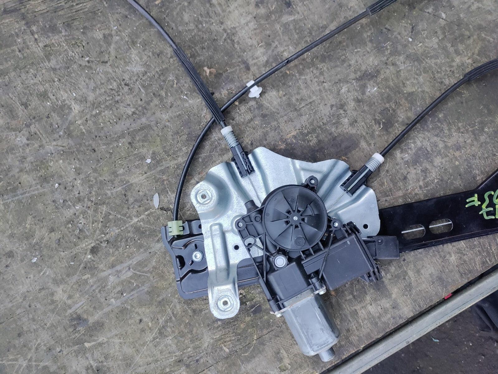 VAUXHALL ZAFIRA C MK3 OSF DRIVER SIDE WINDOW MOTOR & REGULATOR 20951582