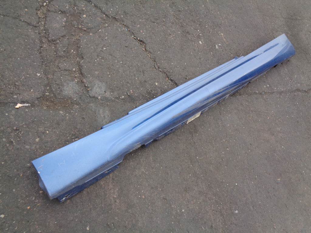BMW 1 SERIES E82 NS PASSENGER SIDE SILL STRIP SKIRT BLUE