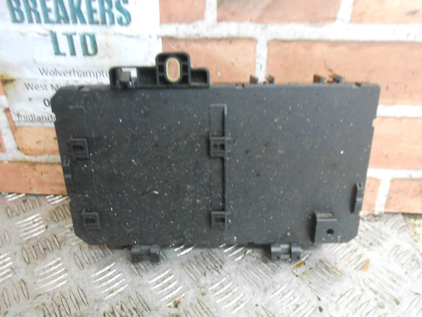 VAUXHALL ASTRA H MK5 2006 FUSE RELAY BOX UNIT 13206762