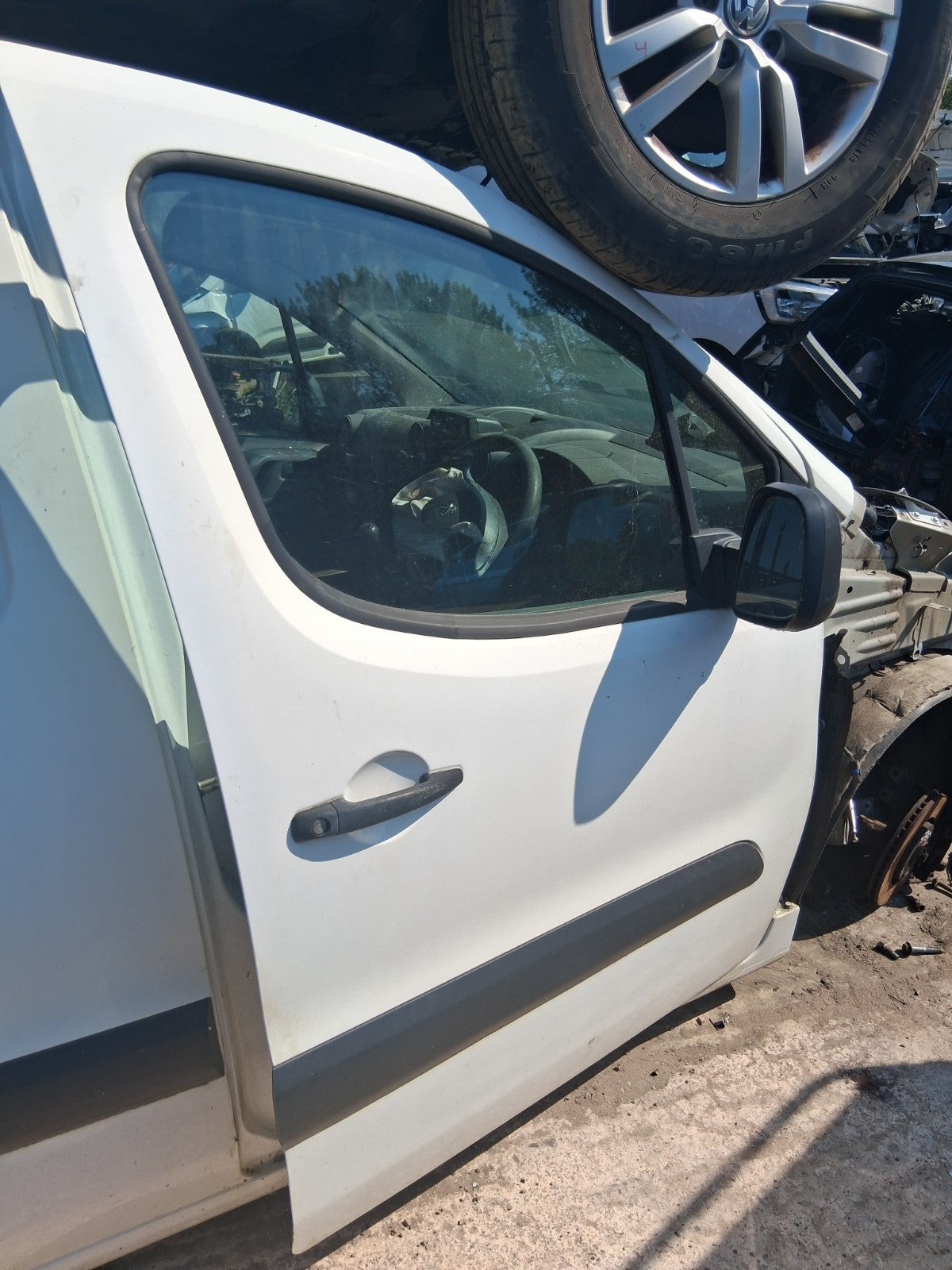 2015 PEUGEOT PARTNER MK2 OSF DRIVER SIDE FRONT RIGHT BARE DOOR WHITE