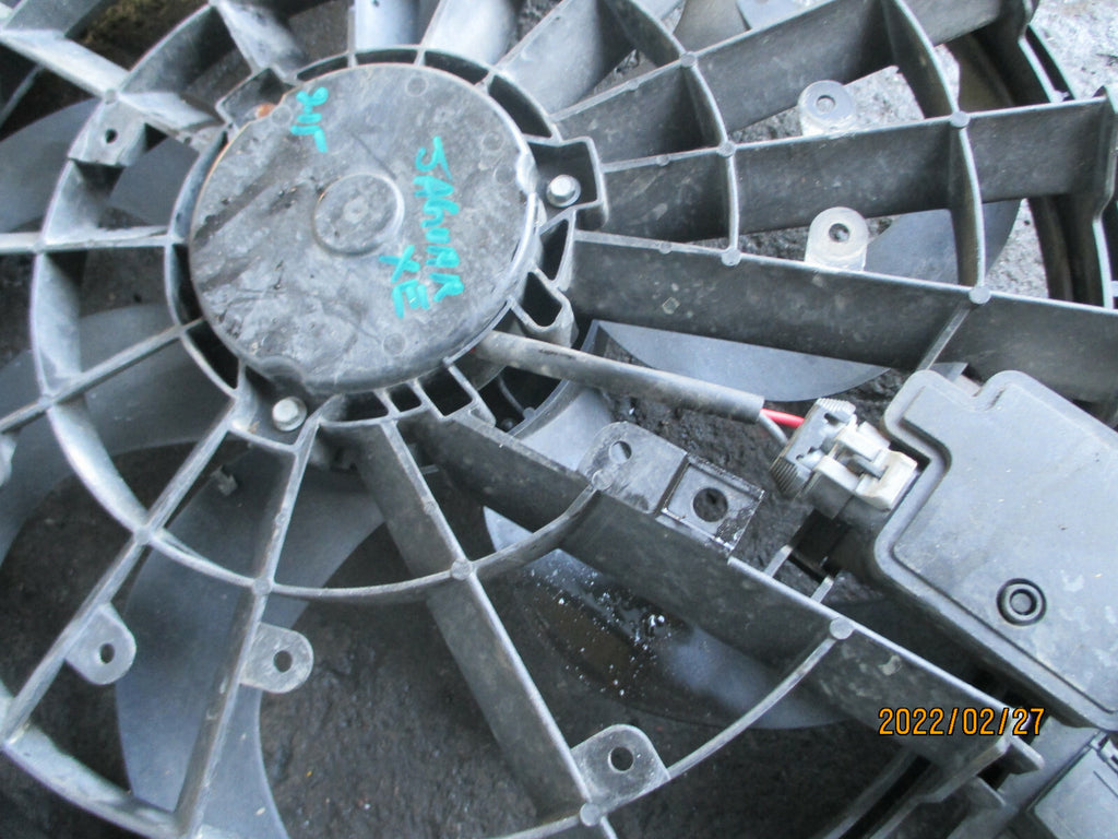 2015 JAGUAR XE 2.0 DIESEL FRONT RADIATOR VISCOUS FAN GX738C607AD