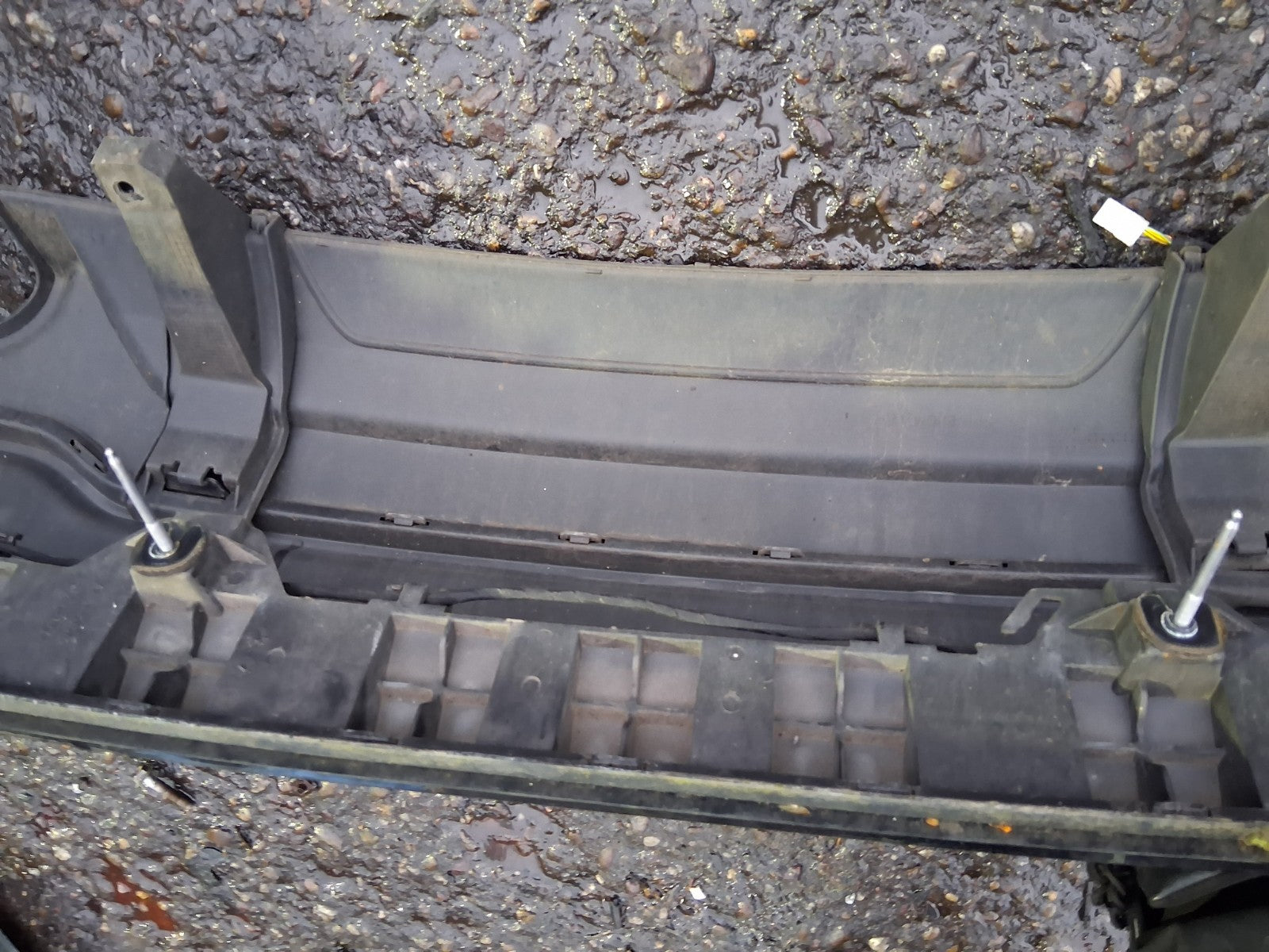 2015 MERCEDES W204 C CLASS COMPLETE REAR BUMPER BLACK