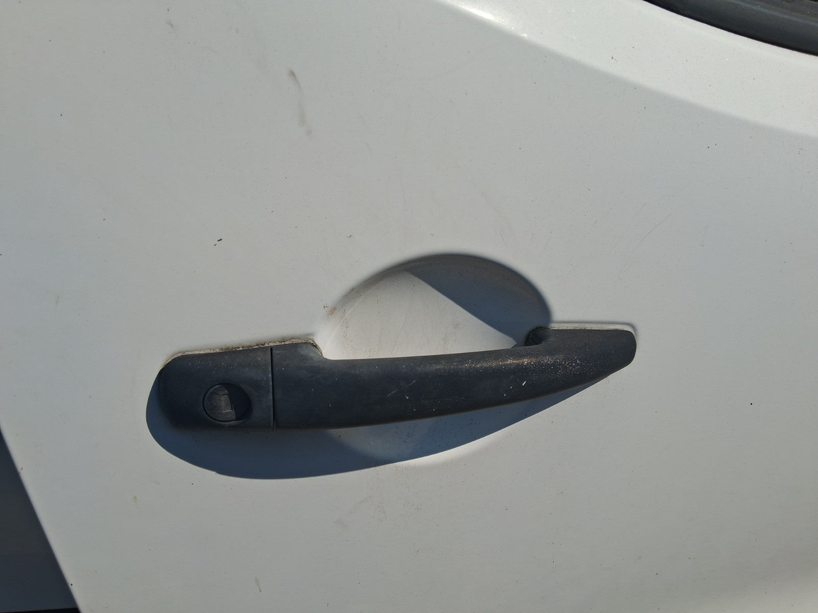 2015 PEUGEOT PARTNER MK2 OSF DRIVER SIDE FRONT RIGHT EXTERIOR DOOR HANDLE