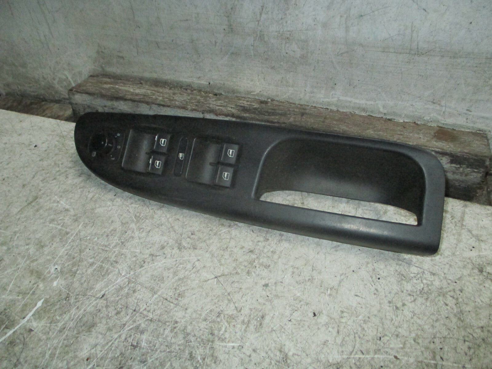 VW VOLKSWAGEN PASSAT 2007 B6 OSF DRIVER SIDE FRONT DOOR WINDOW SWITCH 1K4959857B
