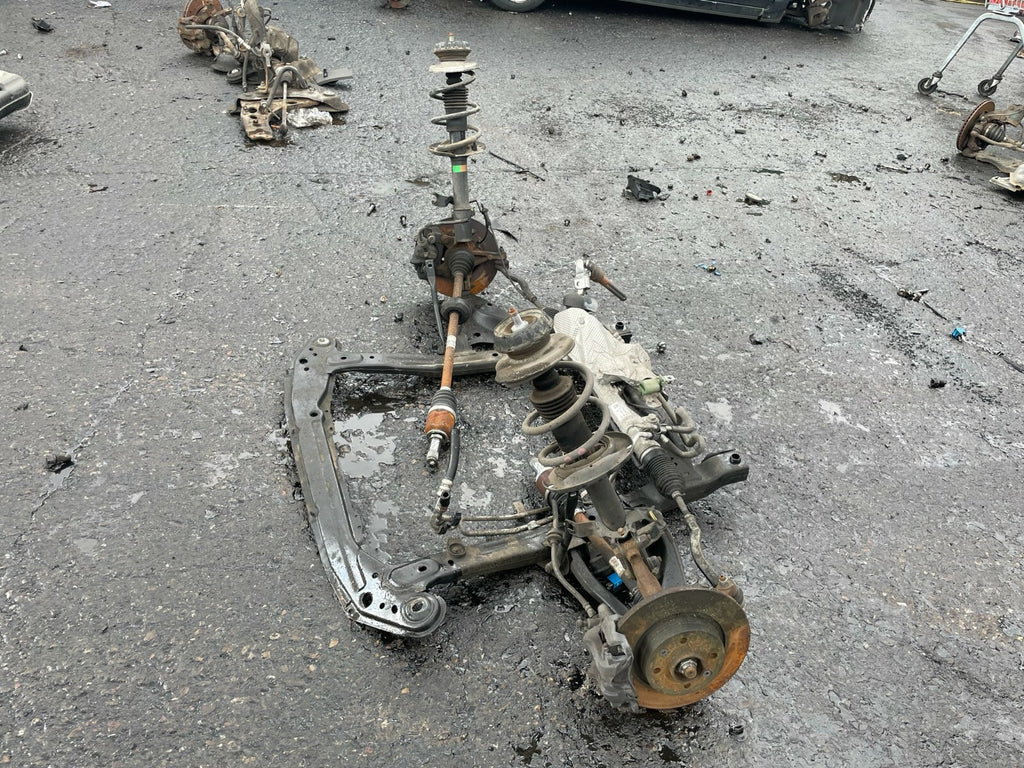 2018 DACIA SANDERO MK2 1.0 PETROL COMPLETE FRONT SUBFRAME SHOCK SPRING HUB LEGS