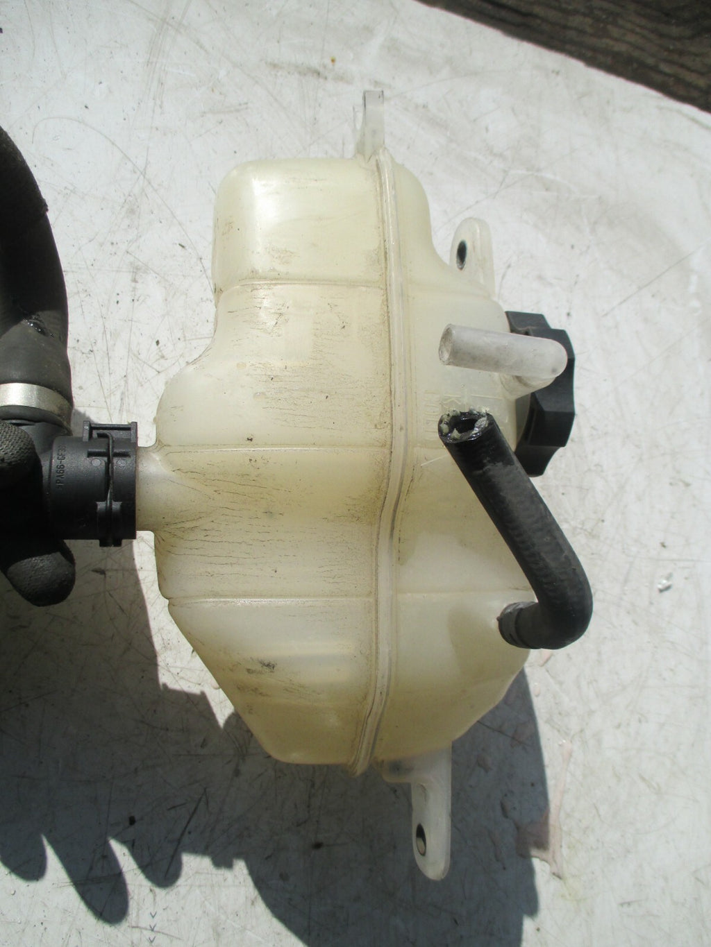 VAUXHALL CORSA E 2015 COOLANT EXPANSION TANK 39007213
