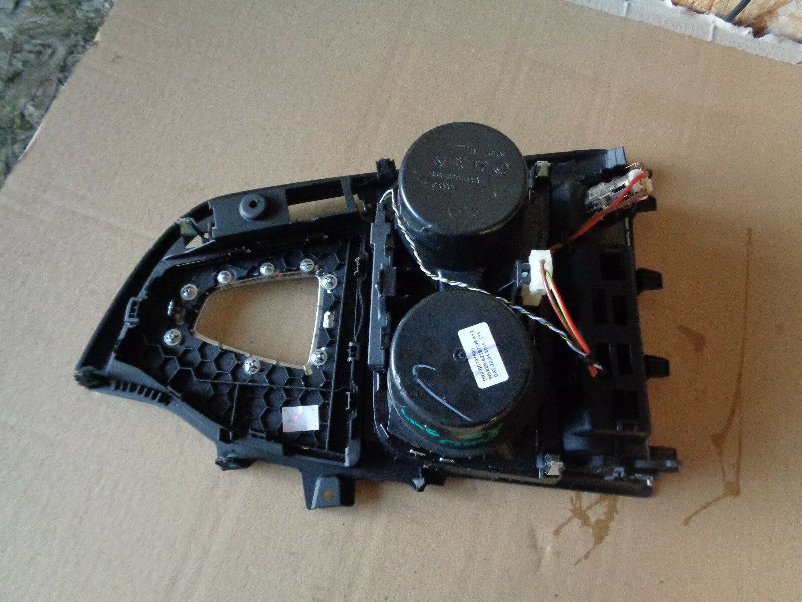 BMW 3 SERIES F30 2017 CUP DRINKS HOLDER CENTRE CONSOLE ASH TRAY GEAR SURROUND