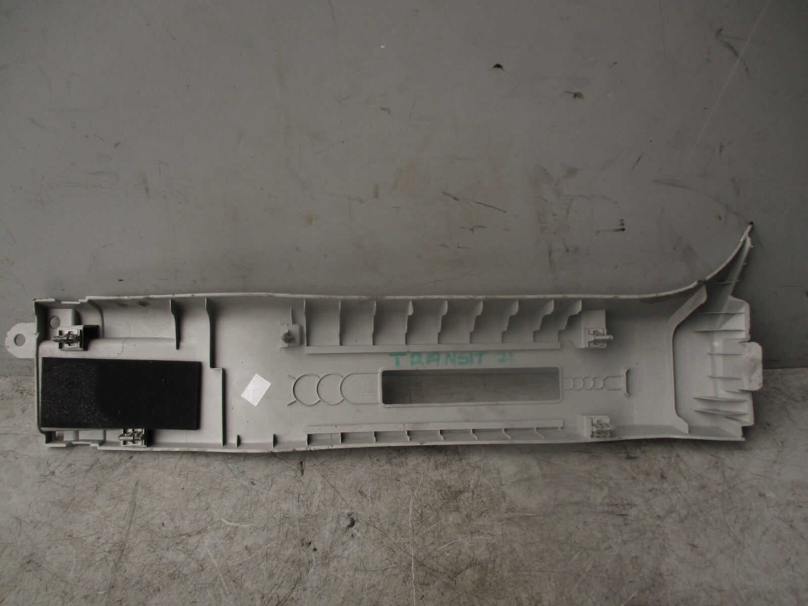 2021 FORD TRANSIT 350 MK8 NSF PASSENGER FRONT UPPER B PILLAR TRIM BK31V243W01A