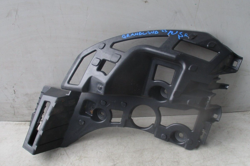 2023 VAUXHALL GRANDLAND NSF PASSENGER LEFT REAR BUMPER MOUNT BRACKET 1800580X