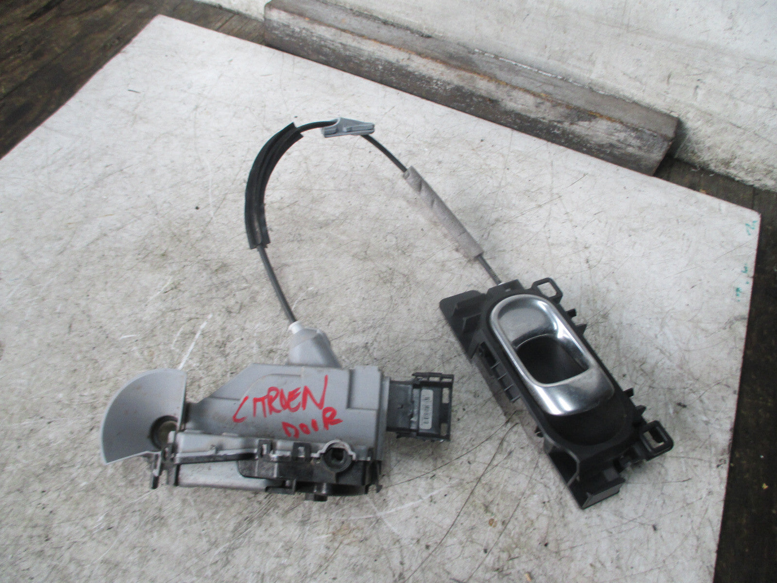CITROEN C5 AIRCROSS 2020 OSF DRIVER SIDE FRONT DOOR LOCK MECHANISM