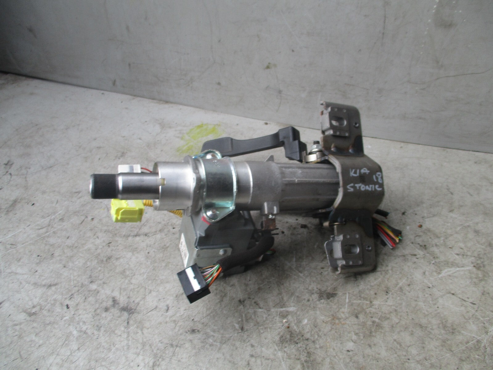 2018 KIA STONIC STEERING COLUMN & PUMP 81900-F9700