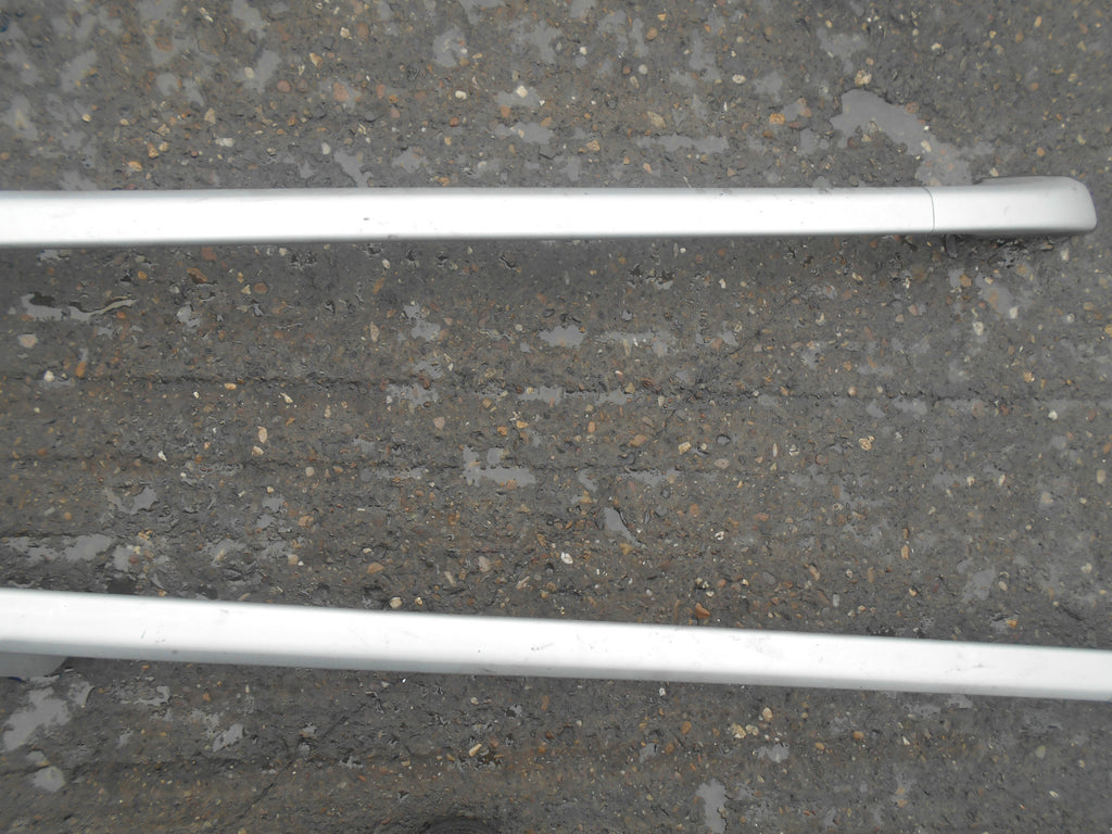 RENAULT LAGUNA ESTATE MK2 2004 ROOF RACK BARS