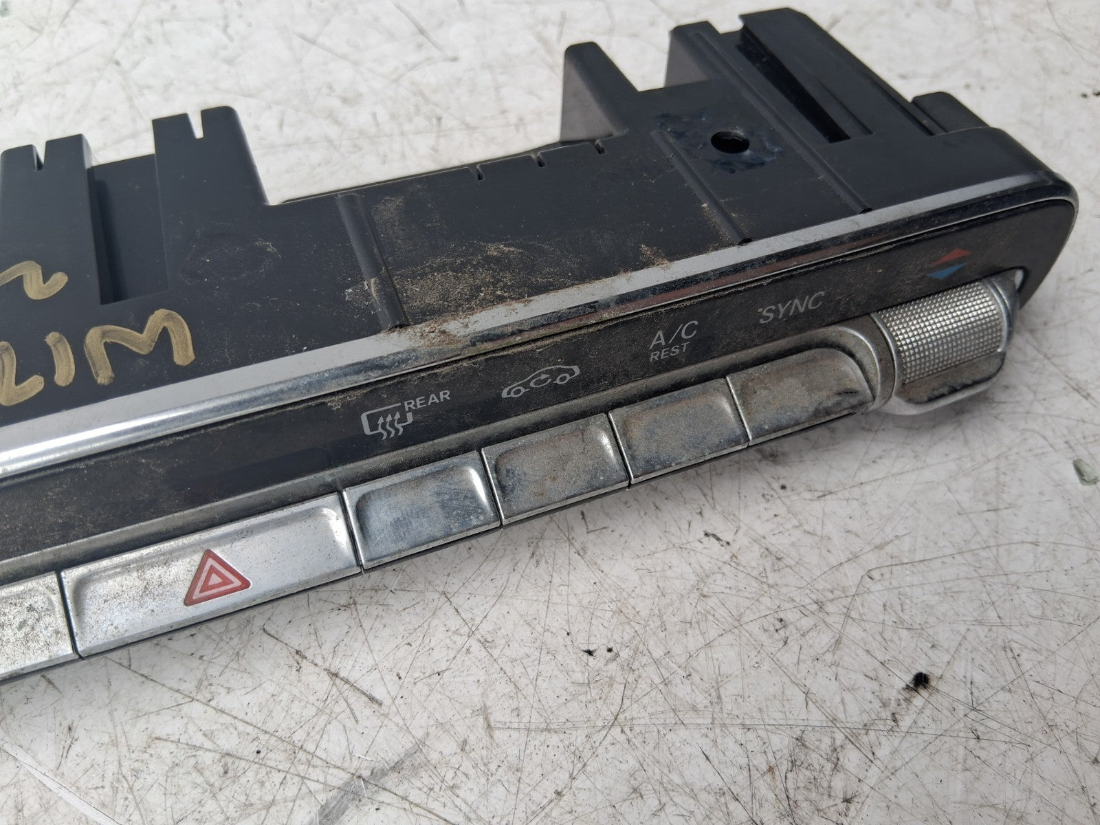 2020 MERCEDES A CLASS W177 HEATER CONTROL PANEL HVAC CONTROL PANEL A2479056703