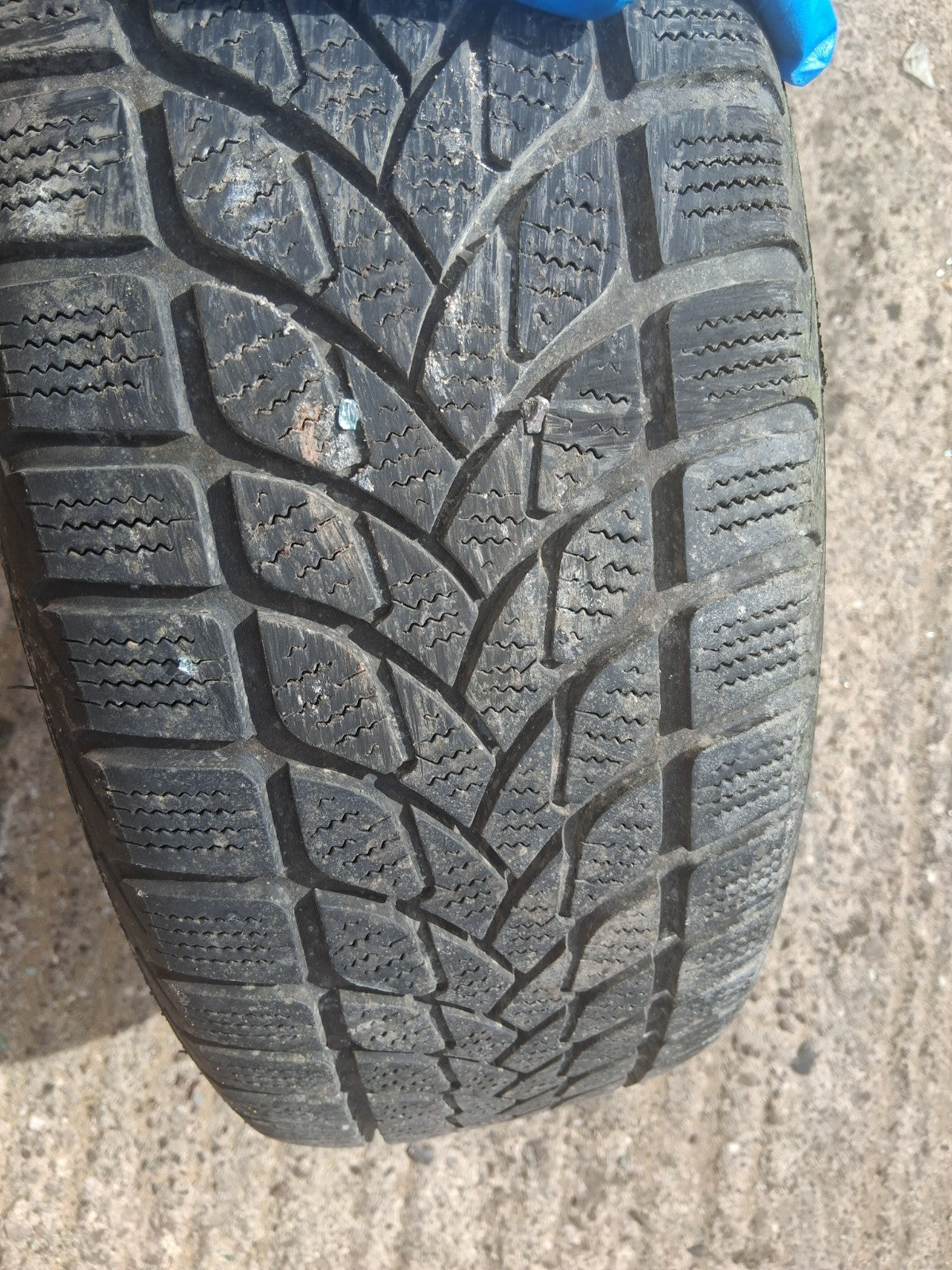 2010 PEUGEOT 207 15 INCH ALLOY WHEEL WITH TYRE 195/65R15