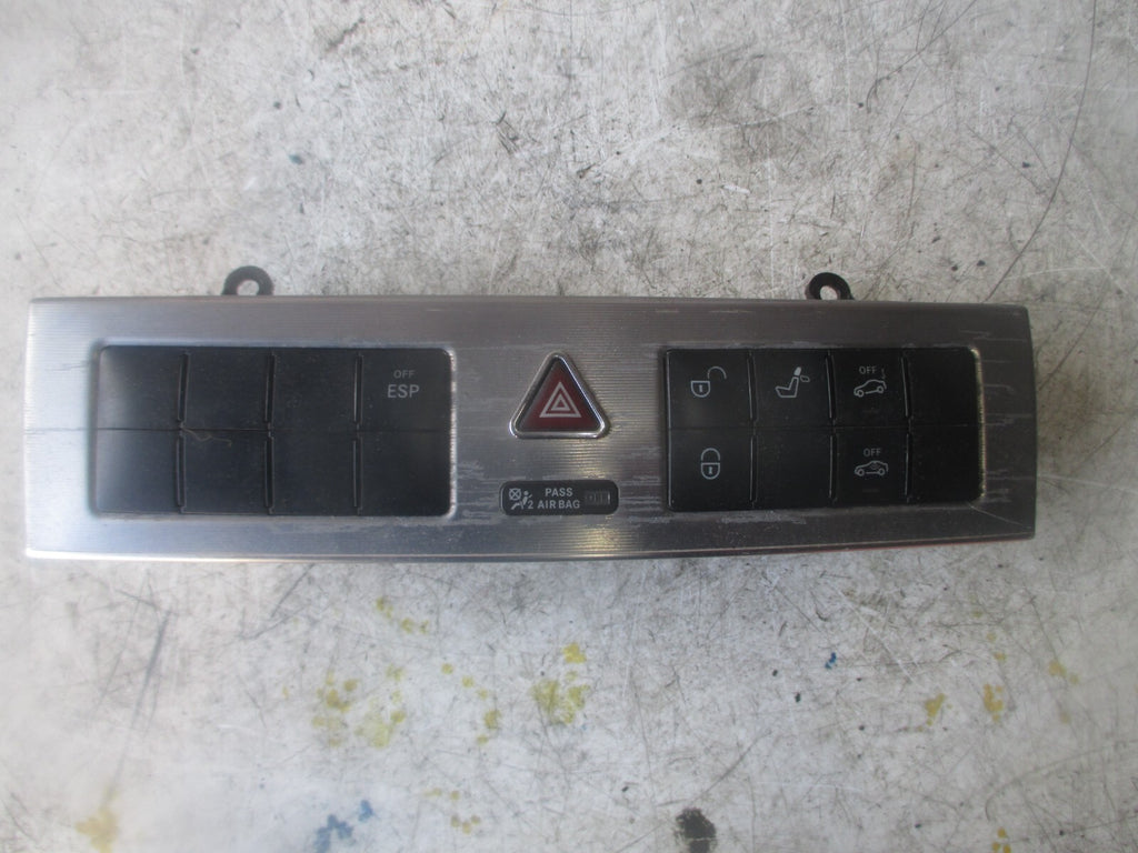2006 MERCEDES C CLASS W203 HAZARD ESP SWITCH LOCK SWITCH PANEL 2038701710