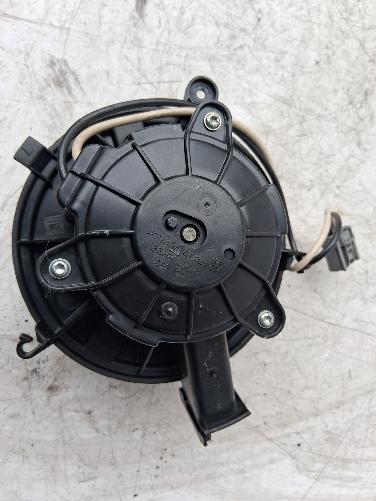 2013 VAUXHALL ASTRA J HEATER BLOWER MOTOR FAN U7254002