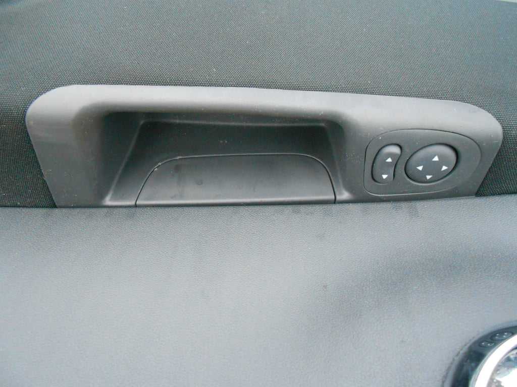 FIAT 500 312 2016 3 DOOR OS DRIVER SIDE DOOR CARD BLACK DAMAGED