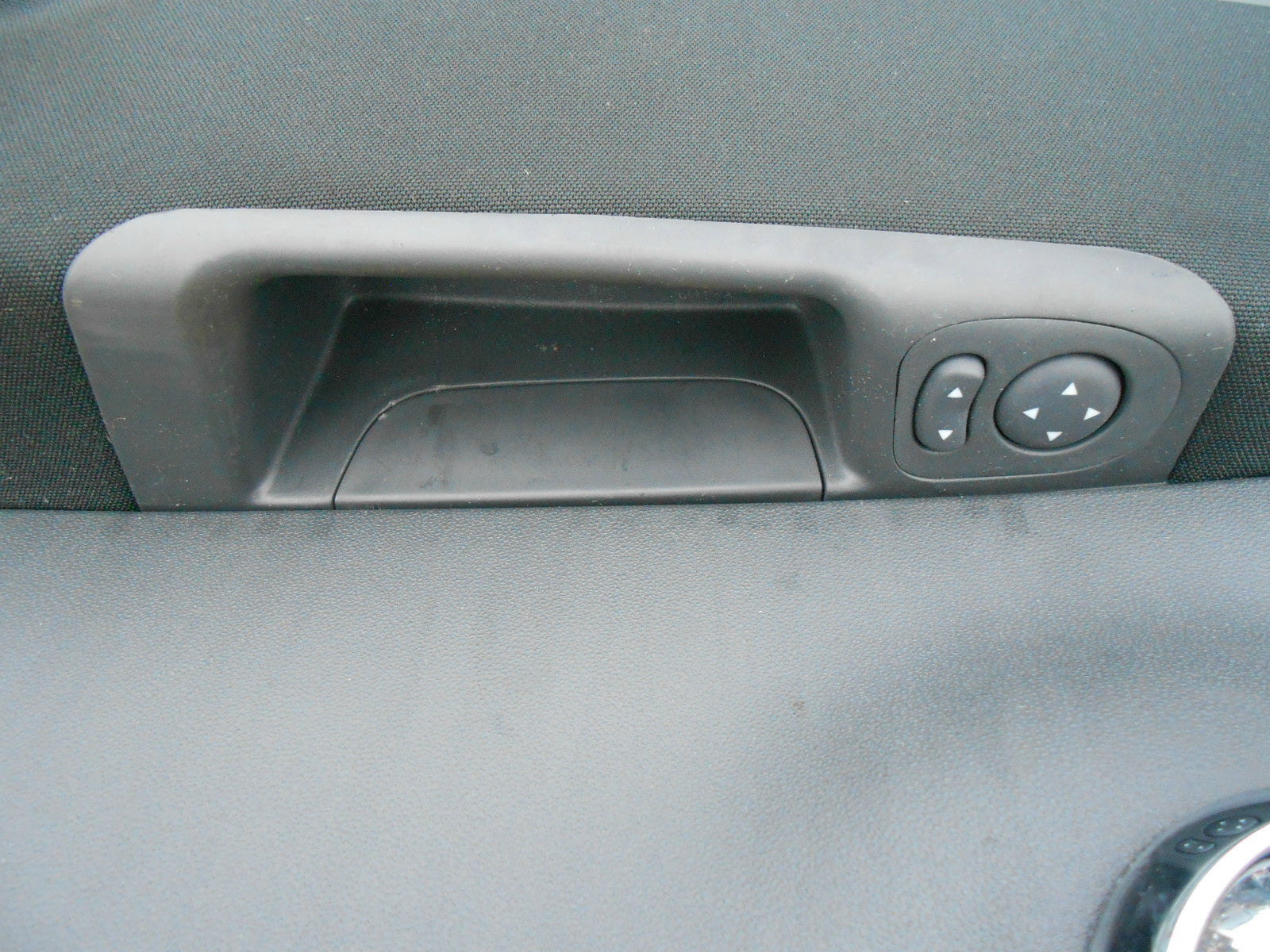 FIAT 500 312 2016 3 DOOR OS DRIVER SIDE DOOR CARD BLACK DAMAGED