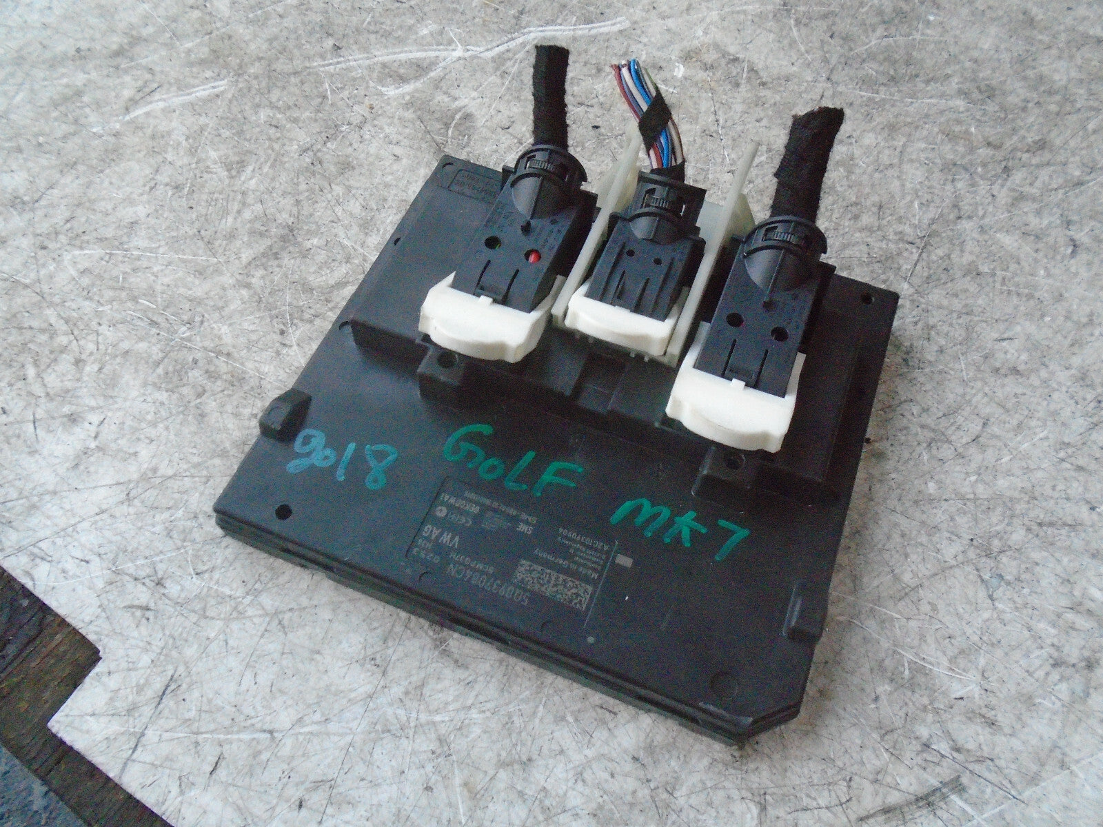 2018 VOLKSWAGEN GOLF MK7 2.0 AUTO BCM BODY CONTROL MODULE 5Q0937084CN
