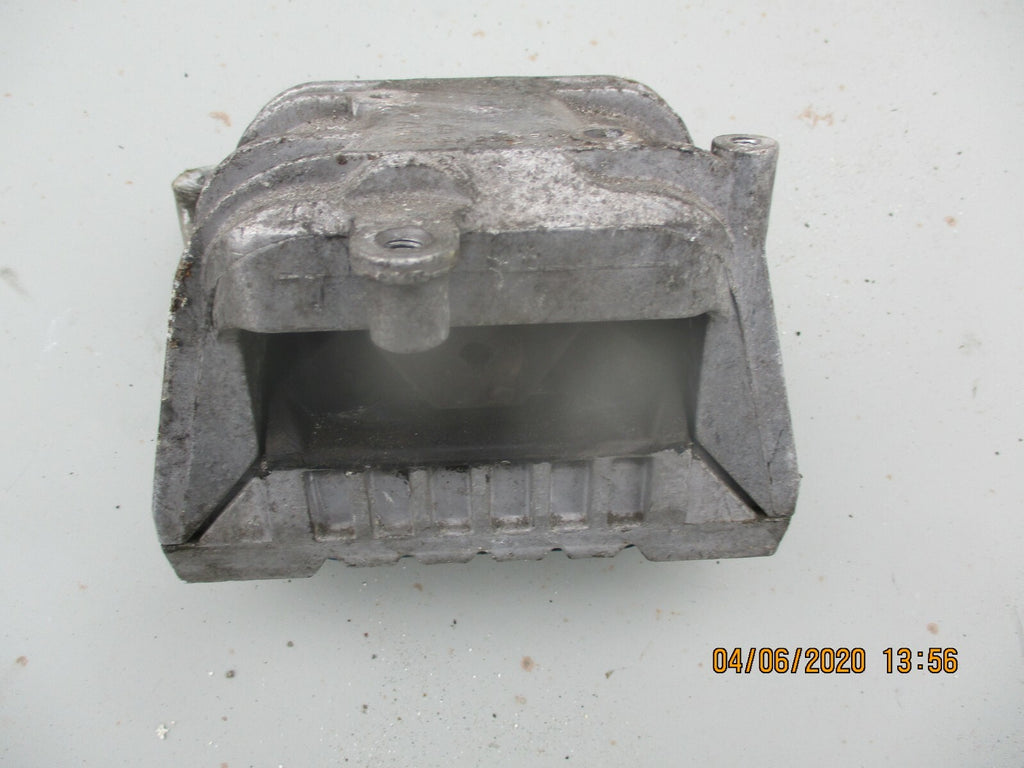 AUDI A3 8P 2.0 TDI OS DRIVER SIDE ENGINE MOUNT 1K0199262BA