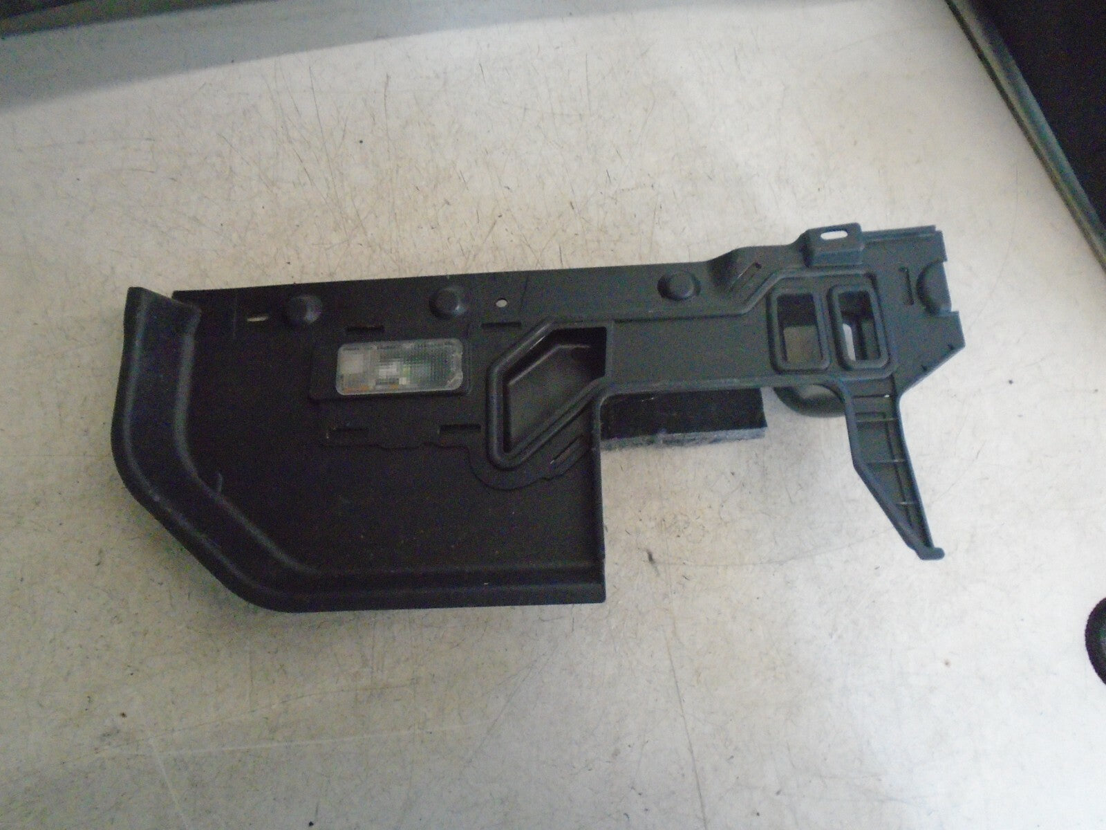 CITROEN C5 AIRCROSS 2019 HUSH PANEL PASS LOWER PLASTIC TRIM LIGHT 9822796377