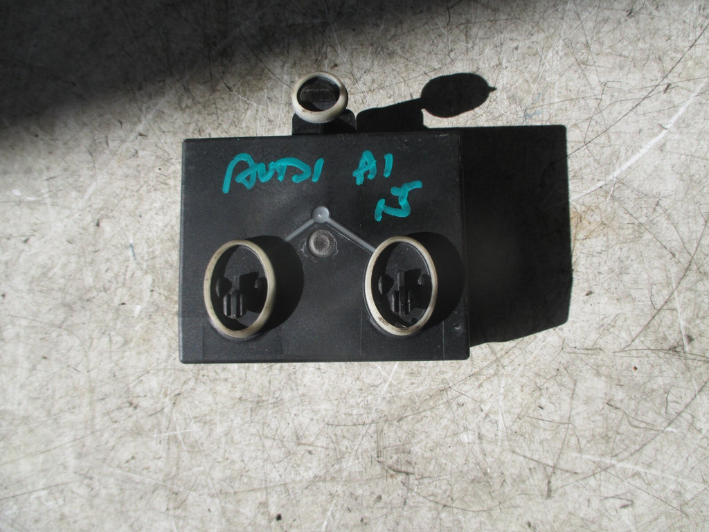AUDI A1 8X 2015 NSR PASSENGER SIDE REAR CONTROL MODULE 8X0959793K