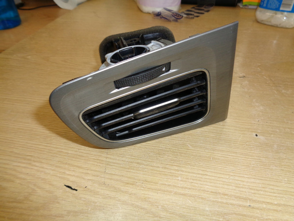 VW VOLKSWAGEN 2015 MK7 GOLF O/S DRIVER SIDE AIR VENT SATIN BLACK 5G2 819 704