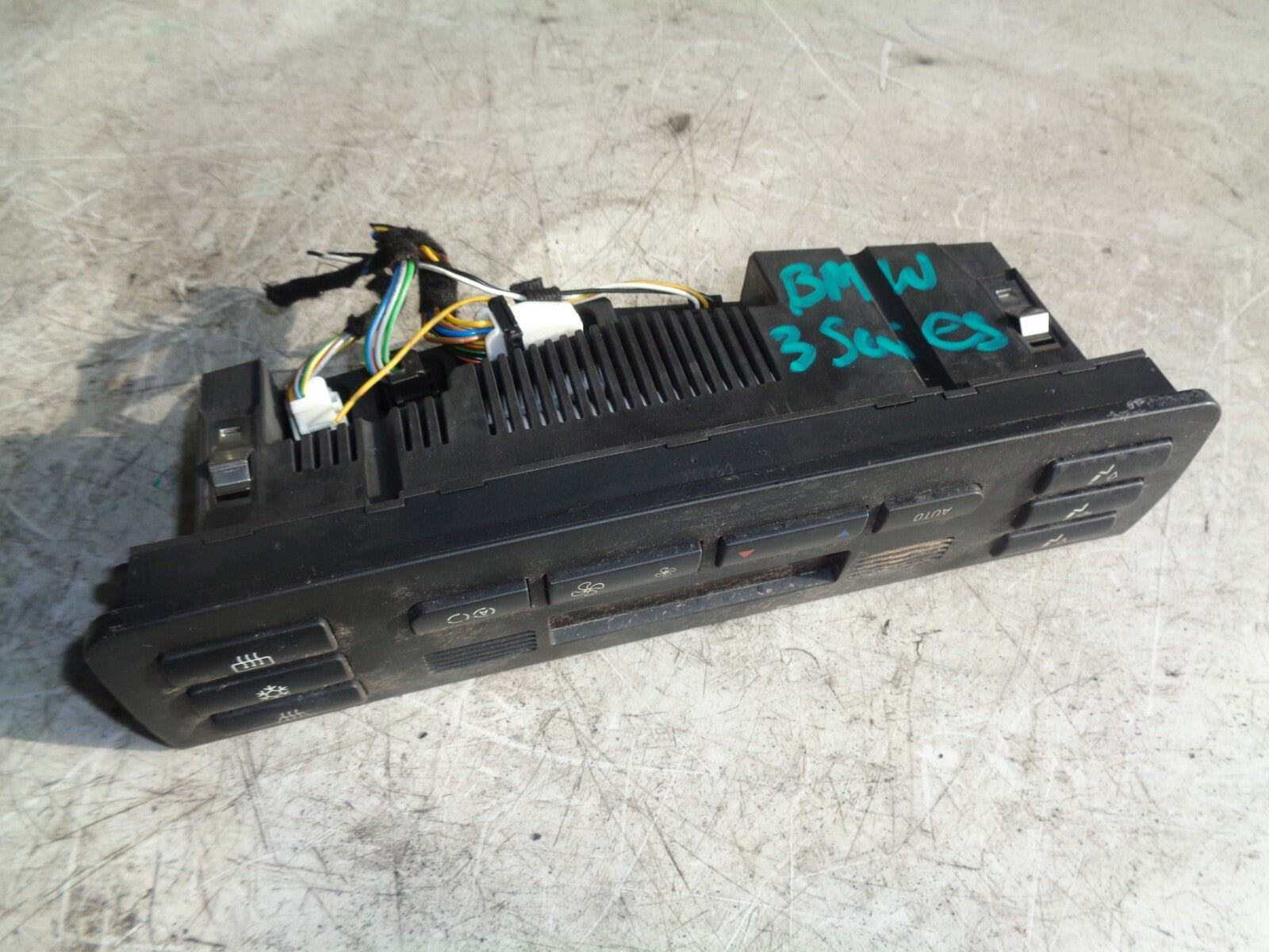 BMW 3 SERIES E46 CLIMATE CONTROL UNIT 6917004