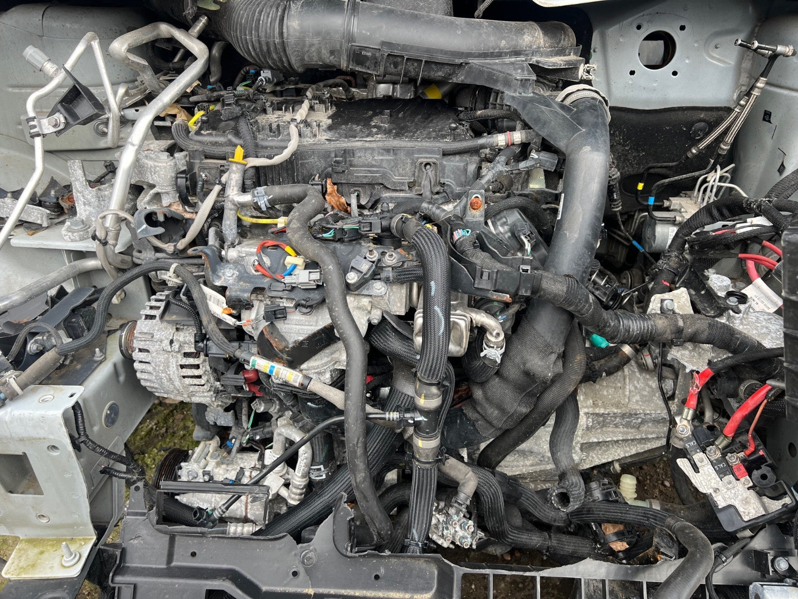2023 RENAULT TRAFIC X82 2.0 DIESEL COMPLETE ENGINE INJECTORS PUMPS M9R 717