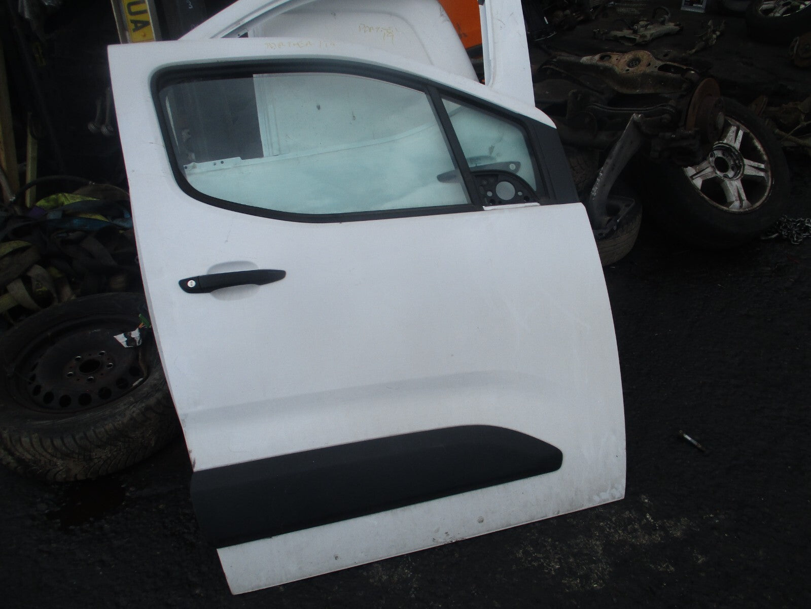 2019 PEUGEOT PARTNER MK3 K9 OSF DRIVER SIDE FRONT BARE DOOR WHITE