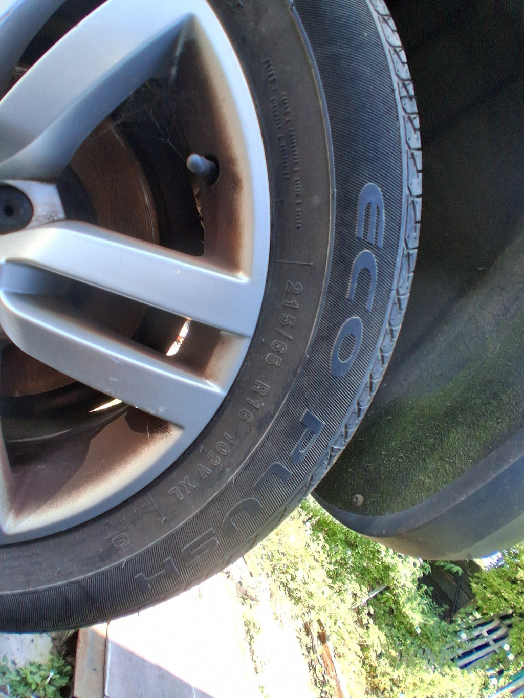 2013 VW VOLKSWAGEN TIGUAN MK1 16 INCH ALLOY WHEEL WITH TYRE 215/65R16 REF 2