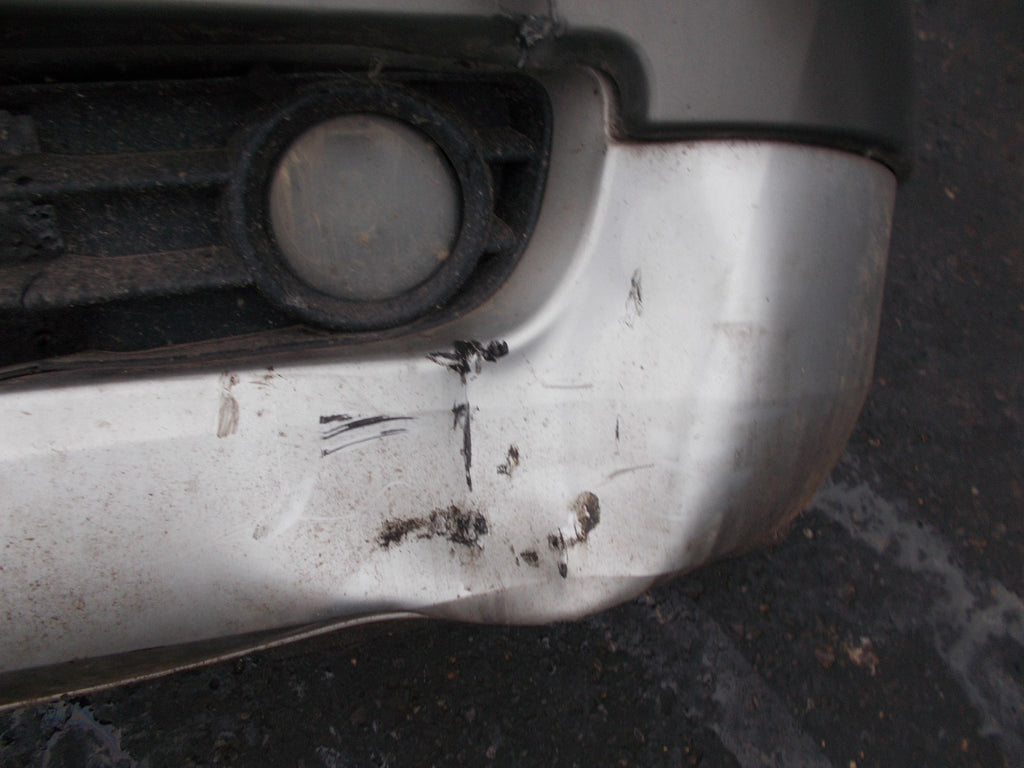 RENAULT MEGANE 2004 FRONT BUMPER LIGHT BEIGE/ SILVER 8200142000