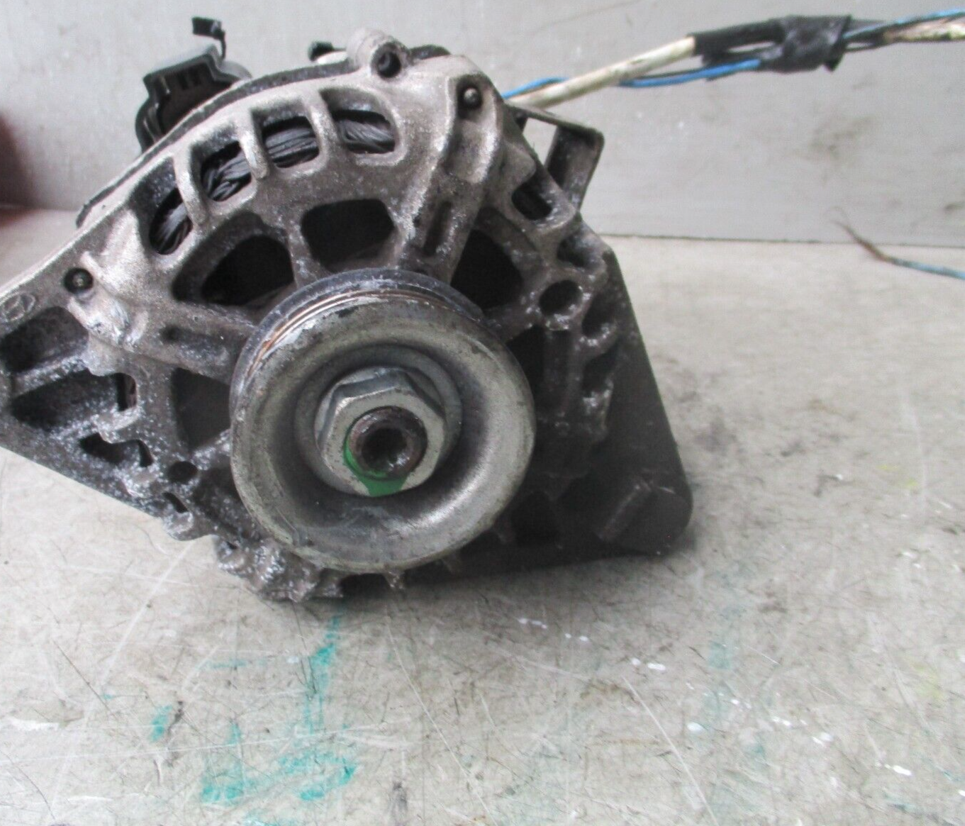 2010 NISSAN DUKE ENGINE MOUNT BRACKET 21824