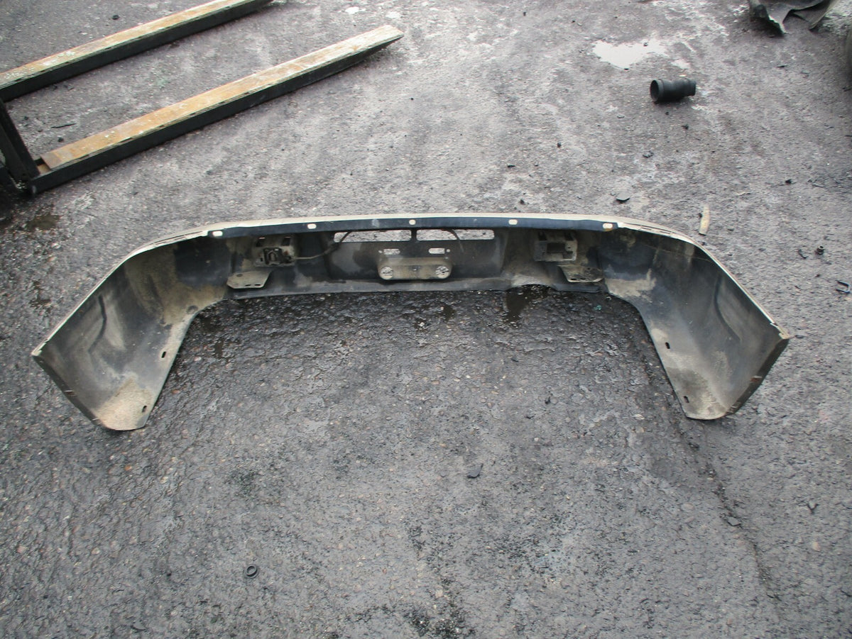 SUBARU FORESTER MK1 FACELIFT COMPLETE REAR BUMPER GOLD