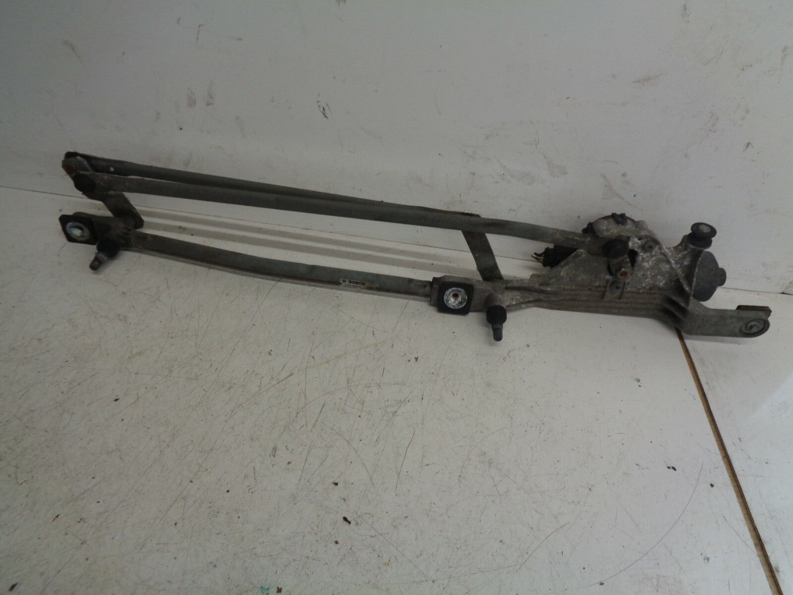FORD FOCUS 2006 MK2 HATCHBACK FRONT WINDSCREEN WIPER MOTOR & LINKAGE 4M5117504BC