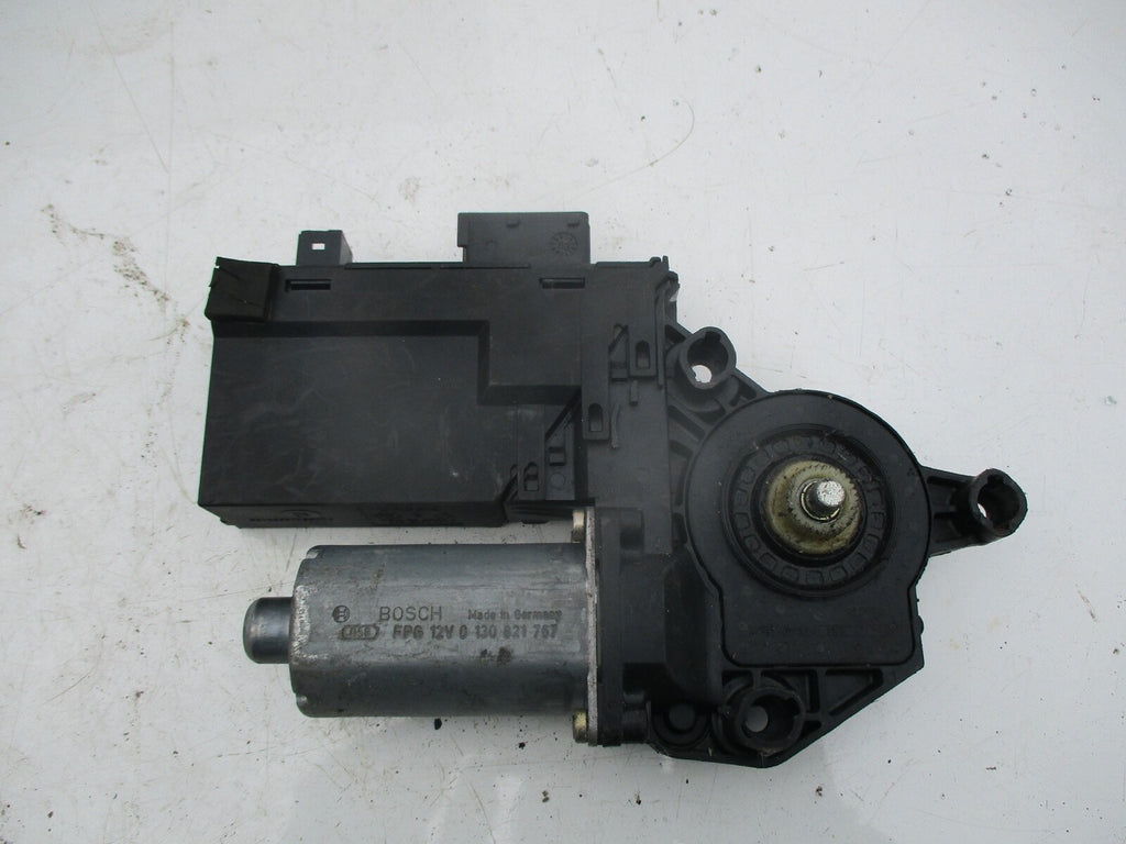 PEUGEOT 307 NSF PASSENGER LEFT FRONT WINDOW MOTOR 0130821767