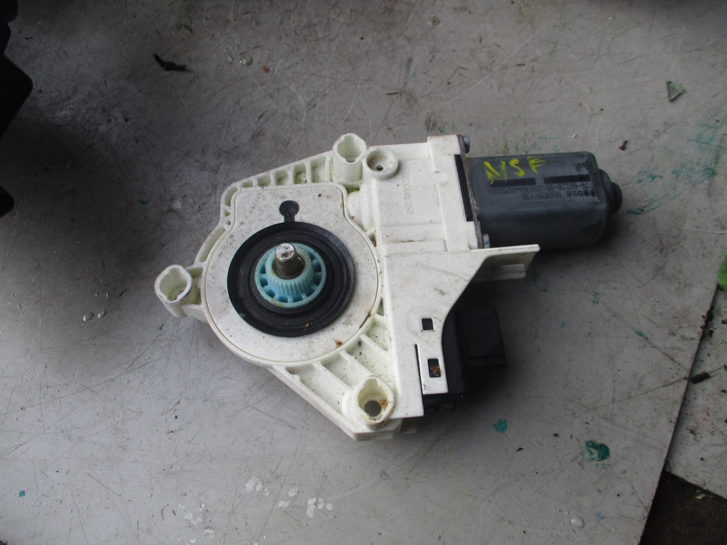 2015 AUDI A4 WINDOW REGULATOR & MOTOR 1101-9655760100 (ref s)
