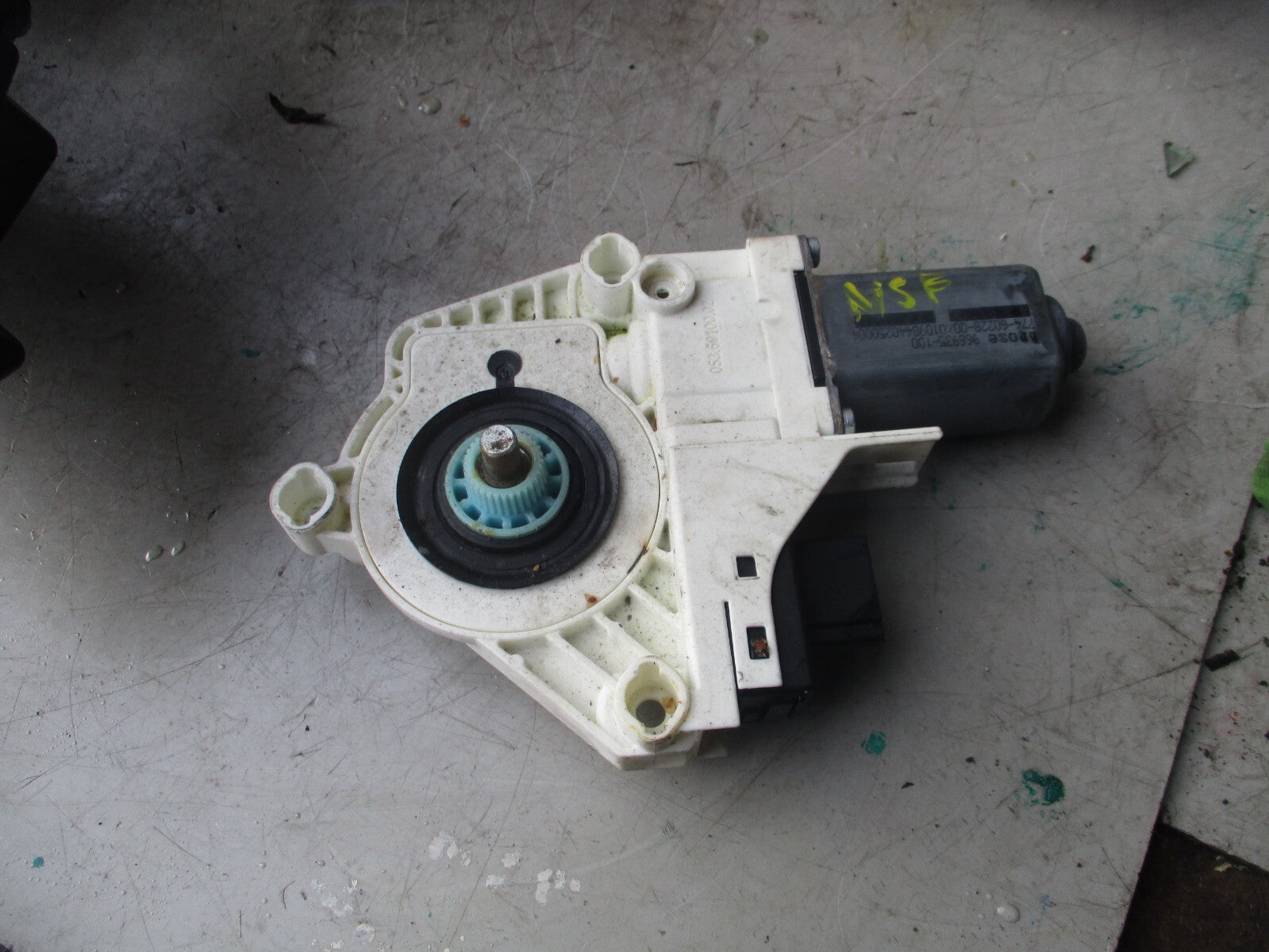 2015 AUDI A4 WINDOW REGULATOR & MOTOR 1101-9655760100 (ref s)