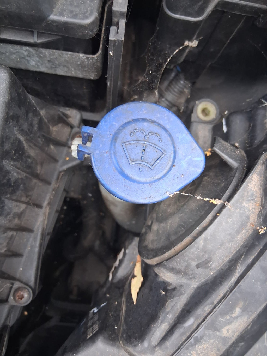 2014 FORD FIESTA MK7 1.5 DIESEL FRONT WINDSCREEN WASHER BOTTLE RESERVOIR