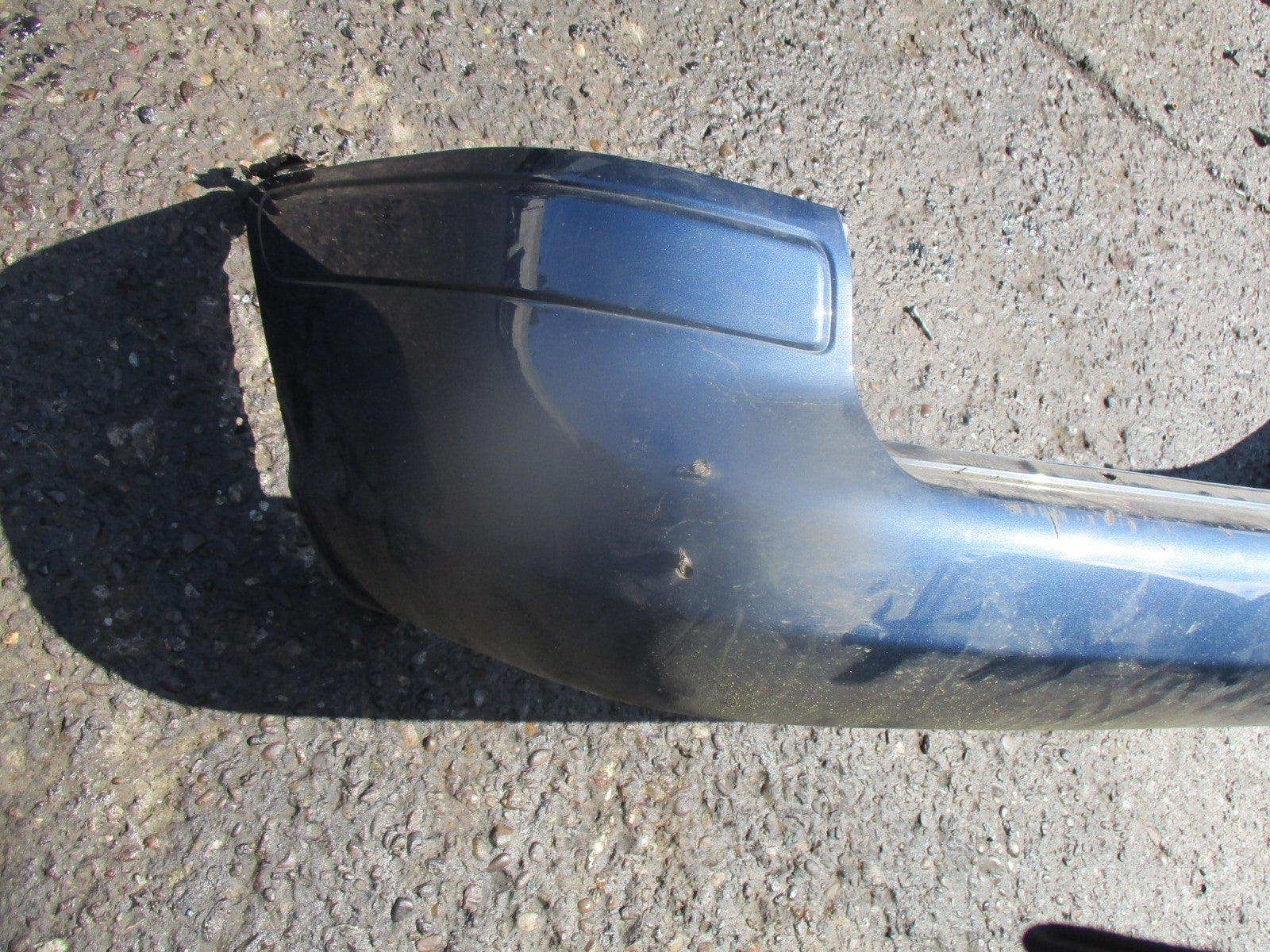 2005 HYUNDAI TRAJET GSI CRTD REAR BUMPER COMPLETE BLUE