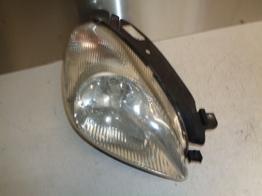 CITROEN XSARA PICASSO 2004 OS DRIVER SIDE HEADLIGHT HEADLAMP