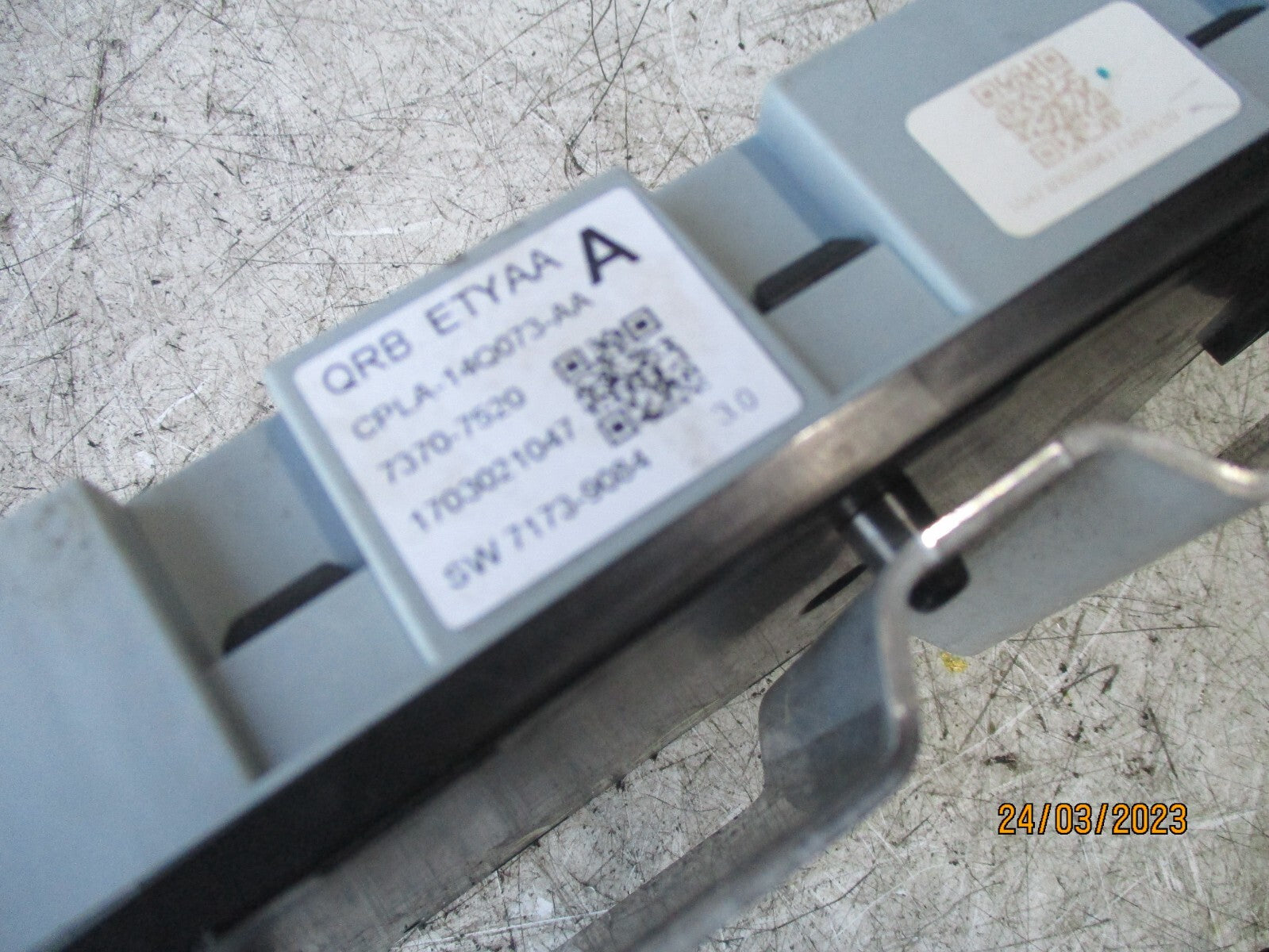 JAGUAR XE 2017 FUSE BOX RELAY MODULE CPLA14Q073AA