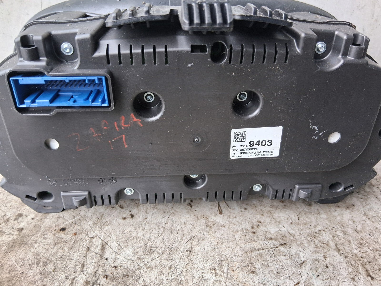 VAUXHALL ZAFIRA C 2017 1.4 PETROL SPEEDO SPEEDOMETER INSTRUMENT CLUSTER 39129403