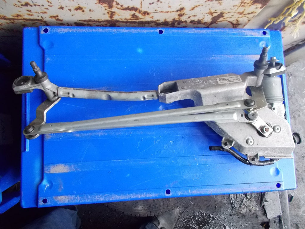 2015 FORD FIESTA MK6 FRONT WIPER LINKAGE & MOTOR 8A6117500BG