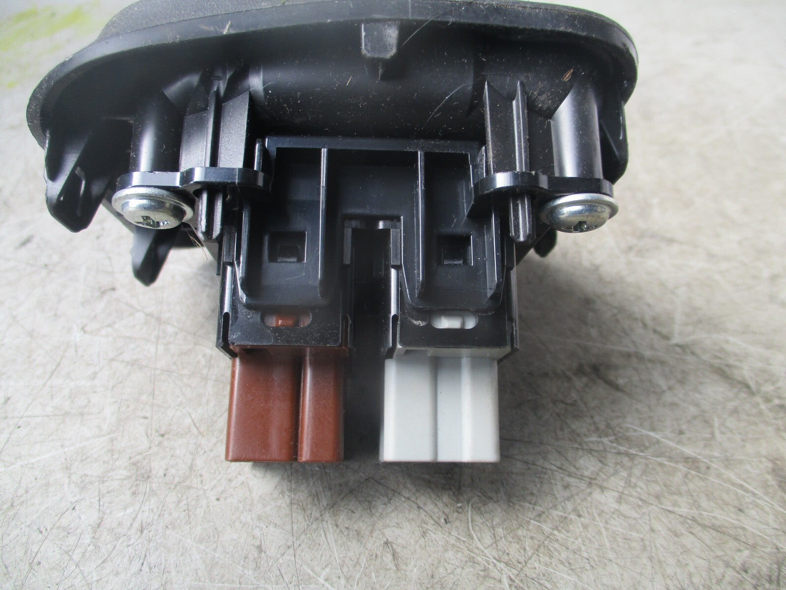 NISSAN JUKE F16 2016 HEATED SEAT CONTROL SWITCH BUTTON CENTER CONSOLE