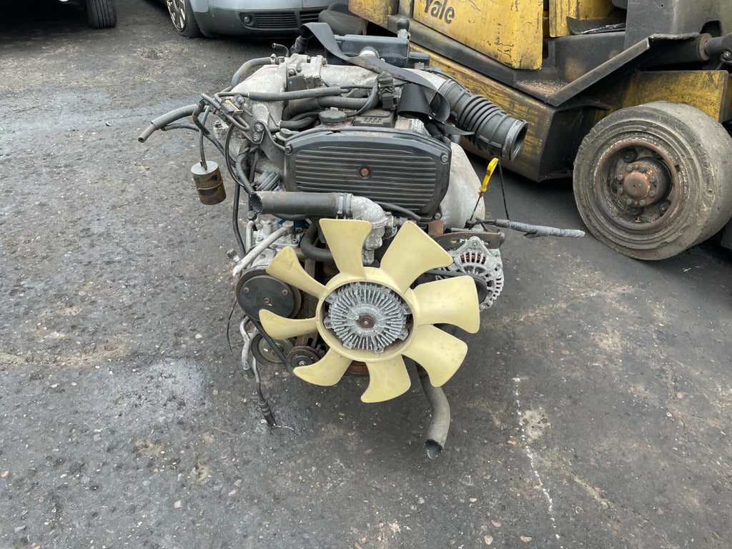 KIA SPORTAGE K00 2001 2.0 16V 4WD FE 5 SPEED MANUAL GEARBOX & TRANSFER BOX