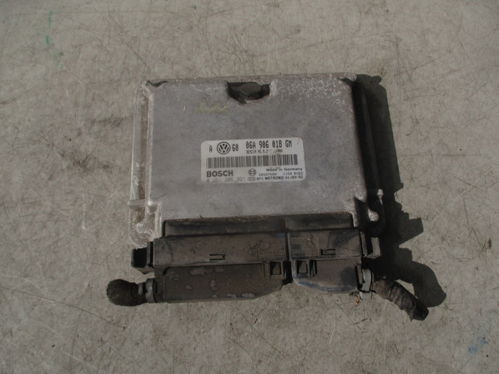 2001 VOLKSWAGEN GOLF MK4 2.0 PETROL ENGINE CONTROL UNIT ECU 06A906018GM