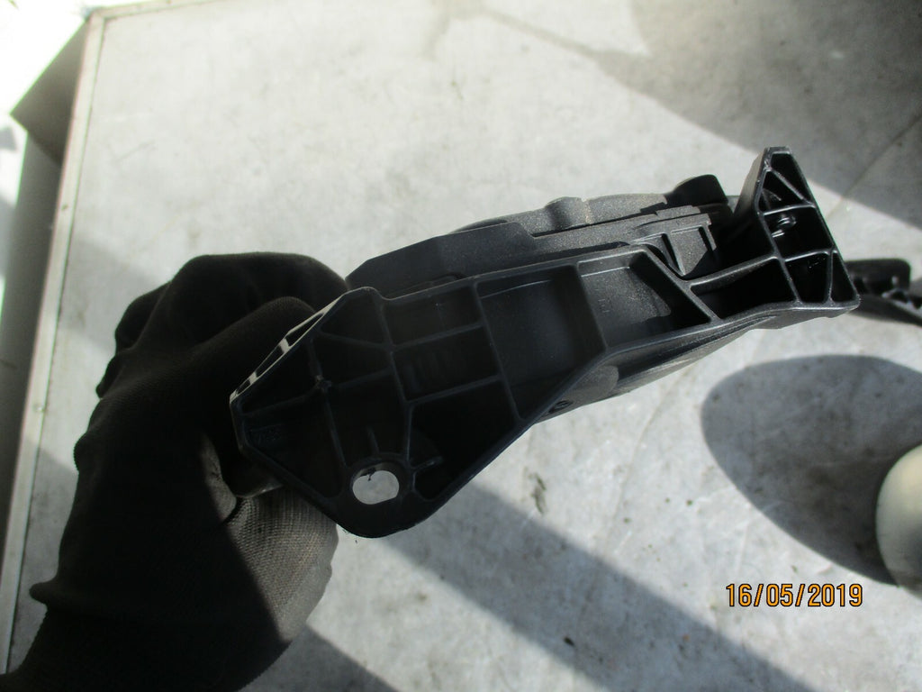 VAUXHALL INSIGNIA A (MK1) ELECTRIC ACCELERATOR THROTTLE PEDAL 13237356